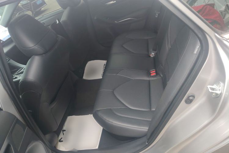 Used Toyota Avalon 2019 Dual-Engine 2.5L Luxury Edition China VI Standard Left Rear Seat