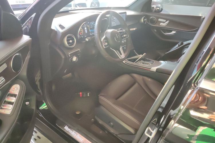 Used Mercedes-Benz GLC 2020 GLC 300 L 4MATIC Dynamic Edition
