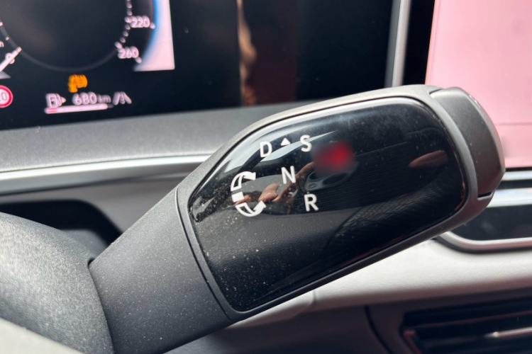 Used Volkswagen Tayron 2025 Tharu L 330TSI Two-Wheel Drive Elite City Package