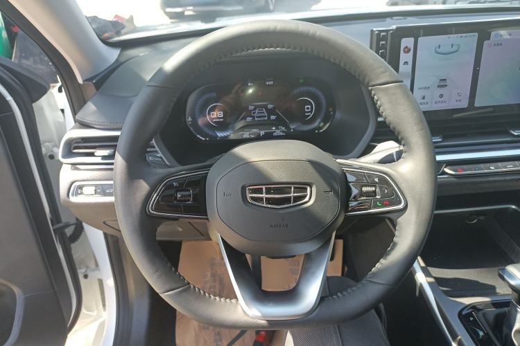Used Geely Auto Emgrand 2023 4th Generation Champion Edition 1.5L CVT Prestige Model Steering Wheel