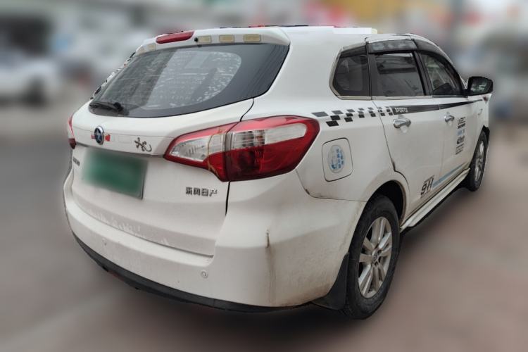 Used Venucia T70 2015 2.0L Manual RuiQu Version