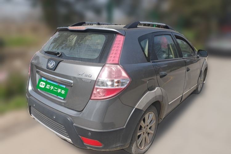 Used Dongfeng Aeolus H30 2011 1.6L Automatic ZunYa Model