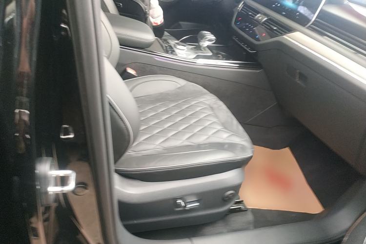 Used Hongqi HS5 2019 2.0T Smart Connect Flagship Edition Right Front Seat