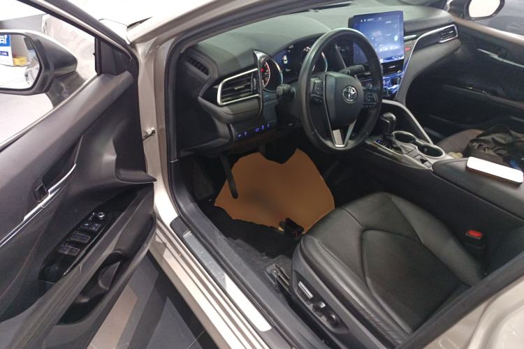 Used Toyota Camry 2021 2.0G Luxury Edition