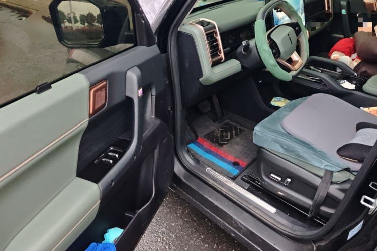 Used iCAR 03 2024 401km Two-Wheel Drive Standard Advanced Version Driver Seat