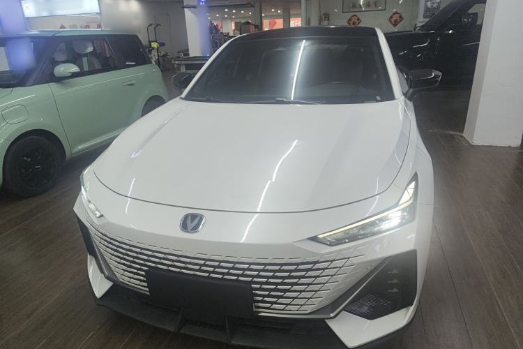 Used CHANGAN UNI-V 2023 1.5T Prestige Model
