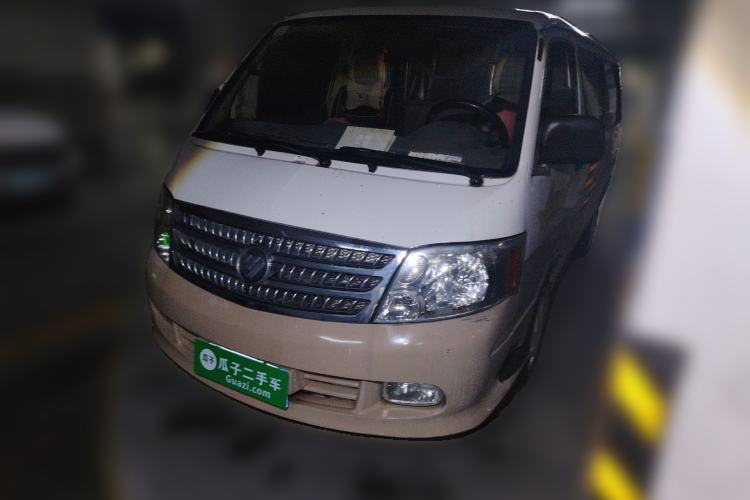 Used Foton Scenic 2014 2.0L Express Classic Short-Wheelbase Low-Roof 4Y20M