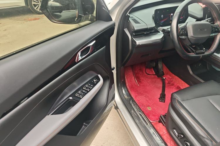 Used CHANGAN OSHAN Z6 2023 Blue Whale 1.5T DCT Smart-Led City Edition Driver Seat