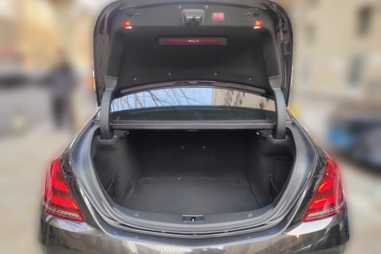 Used Mercedes-Benz Maybach S-Class 2020 S 450 4MATIC Collector's Edition Trunk