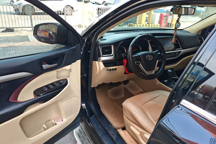 Used Toyota Highlander 2017 2.0T Two-Wheel Drive Elite Edition 5 Seats