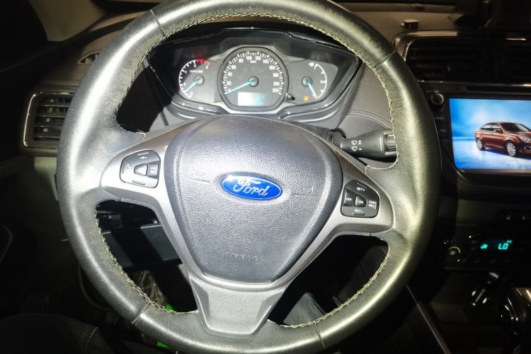 Used Ford Escort 2015 1.5L Automatic Fashion Model