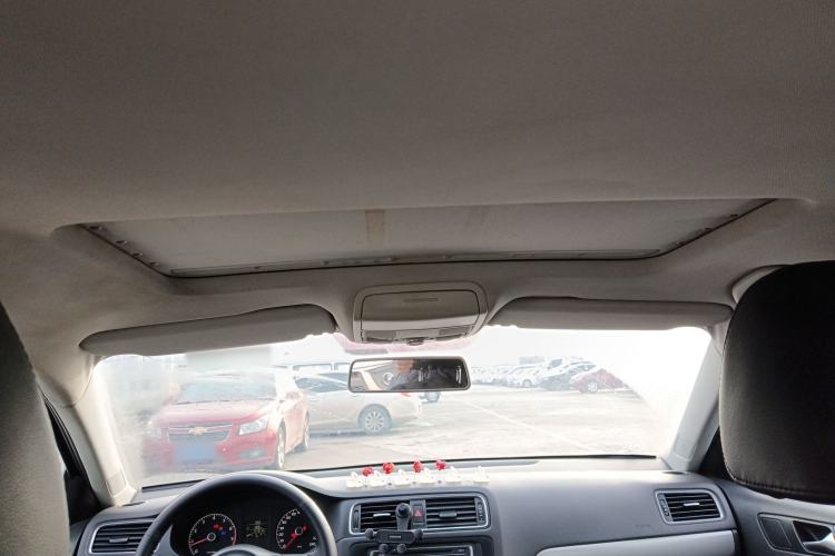 Used Volkswagen Sagitar 2014 1.6L Manual Comfort Model