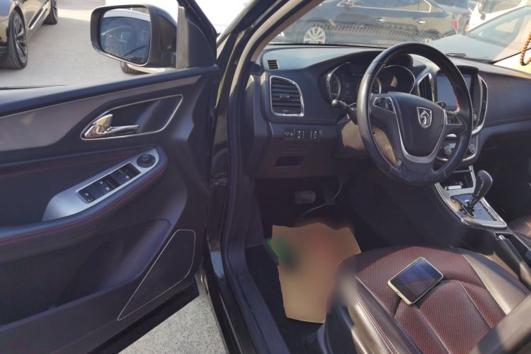 Used Baojun 560 2016 1.8L iAMT Luxury Model
