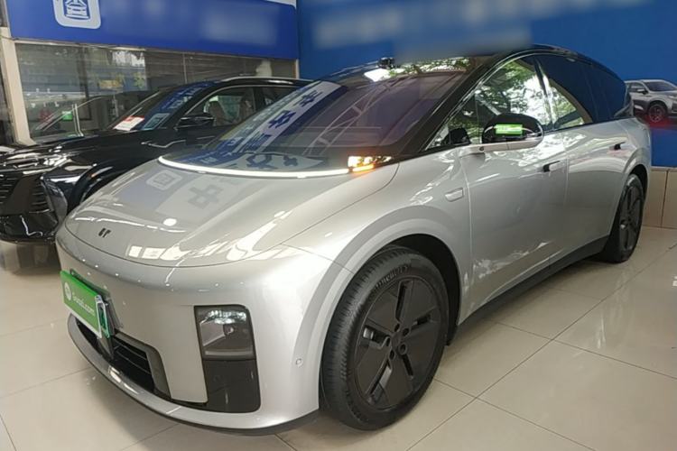 Used Li Auto i8 2025 Model Standard Version
