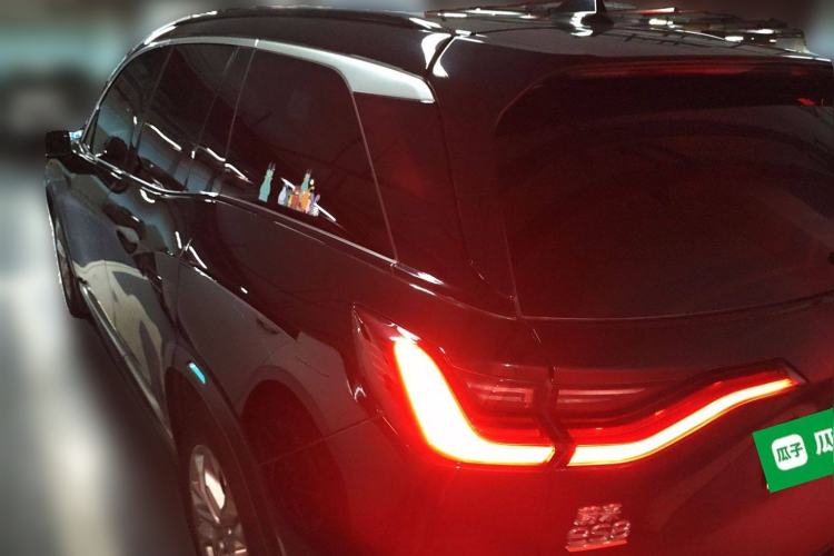 Used Nio ES8 2022 75 kWh Six-Seater Version Rear Left 45 Deg