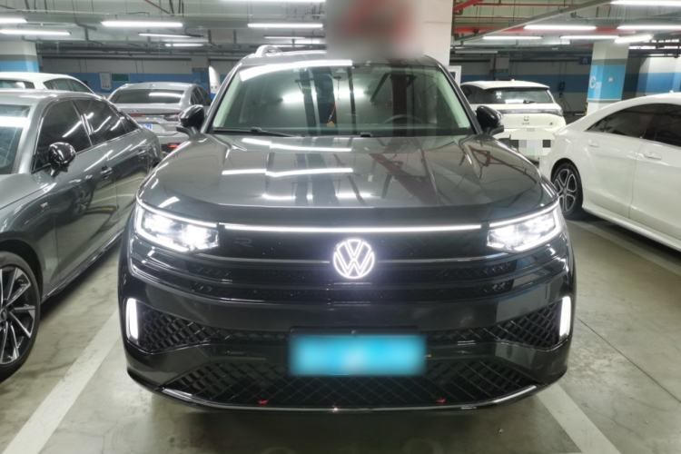 Used Volkswagen Tavendor 2023 380TSI Four-Wheel Drive R-Line Cruise Edition