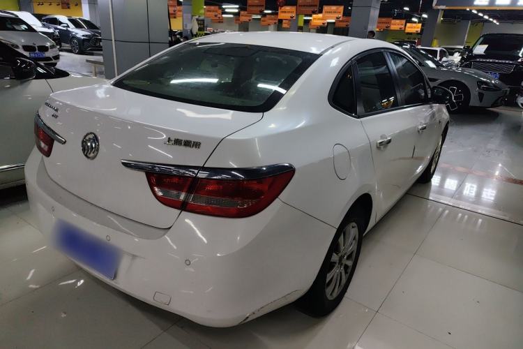 Used Buick GT 2013 GT 1.6L Automatic Fashion Edition Rear Right 45 Deg