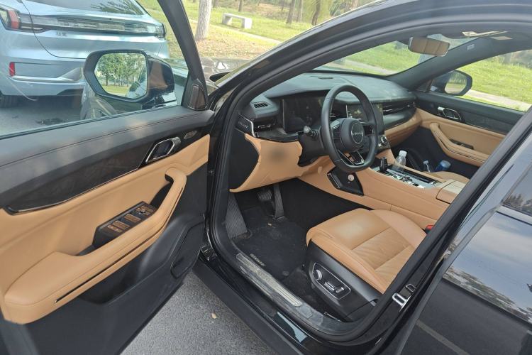 Used Lynk & Co 09 EM-P 2021 2.0T PHEV Halo Six-Seater
