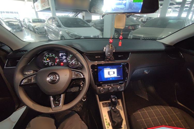 Used Skoda Octavia 2019 1.5L Automatic SmartDrive Comfort Edition China V Standard