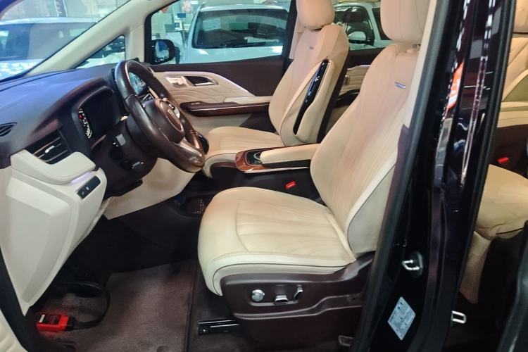 Used Hongqi HQ9 2023 2.0T Smart Connect Flagship Edition