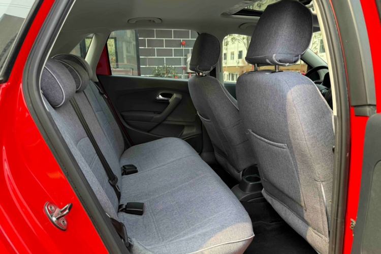 Used Volkswagen Polo 2018 1.5L Automatic Enjoyment Model Interior 9