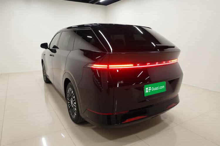 Used XPeng X9 2025 740 Ultra-Long Range Max Exterior 2