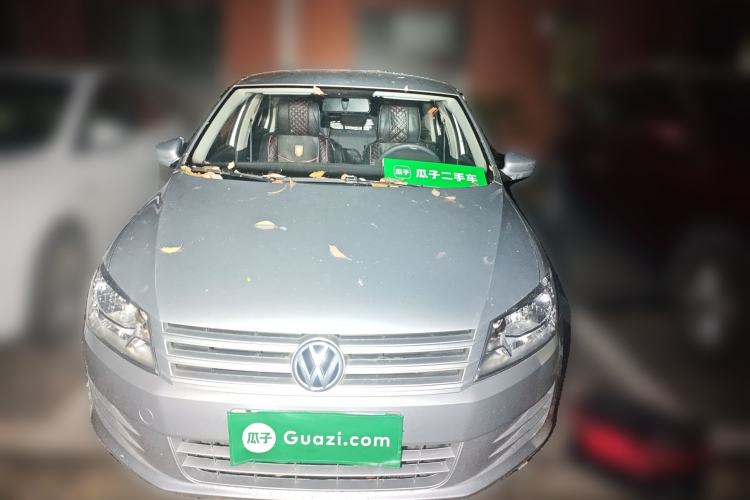 Used Volkswagen Santana 2015 1.6L Manual Fashion Edition Front