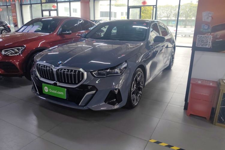 Used BMW 5 Series 2024 530Li Luxury Edition M Sport Package