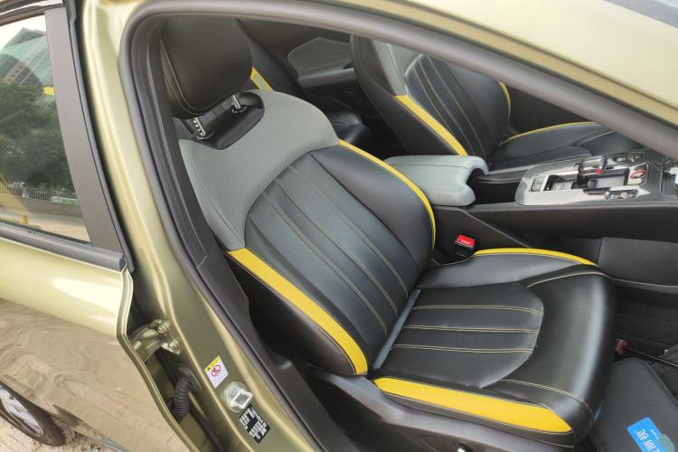 Used GAC Trumpchi EMPOW 2021 270T DCT J16 Version Right Front Seat