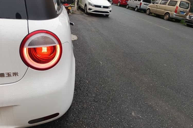 Used CHANGAN NEVO Lumin 2022 155 km – Refreshingly Sweet Edition Right Rear Taillight