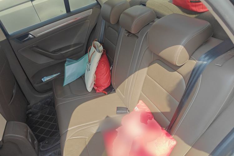 Used Volkswagen Bora 2013 1.6L Automatic Comfort Model Left Rear Seat