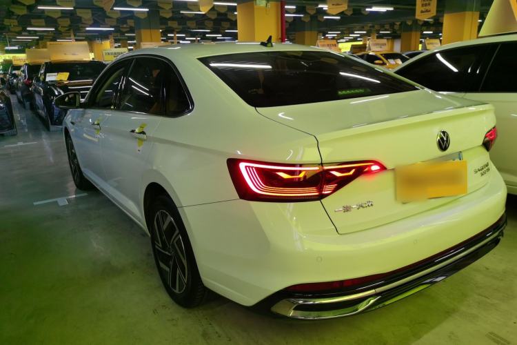 Used Volkswagen Sagitar 2023 300TSI DSG Excellence Edition
