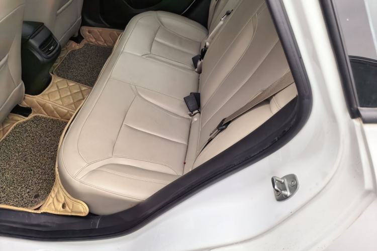 Used Buick GT 2018 15T Dual-Clutch Elite Model China V Standard Left Rear Seat