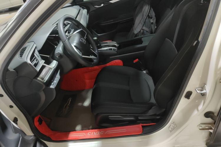 Used Honda Civic 2019 220TURBO CVT Dynamic Edition China VI Emission Standard Left Front Seat