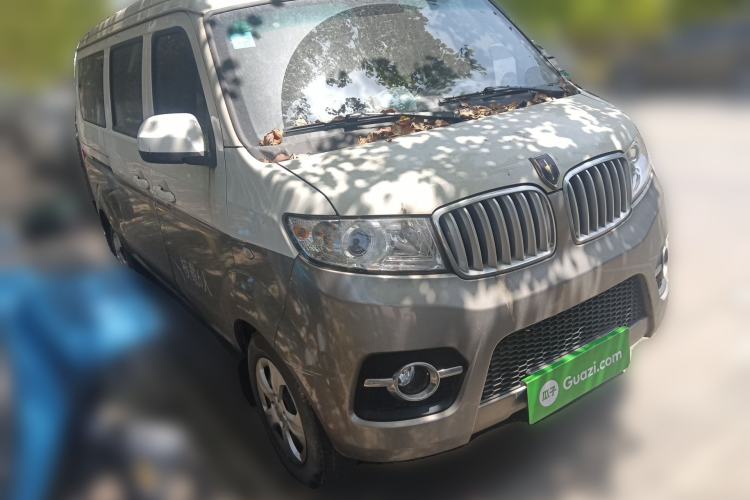 Used Jinbei Hiace X30 2023 1.5L Business-Style Passenger Van 5/6/7-Seater Non-Air-Conditioned Version SWC15M
