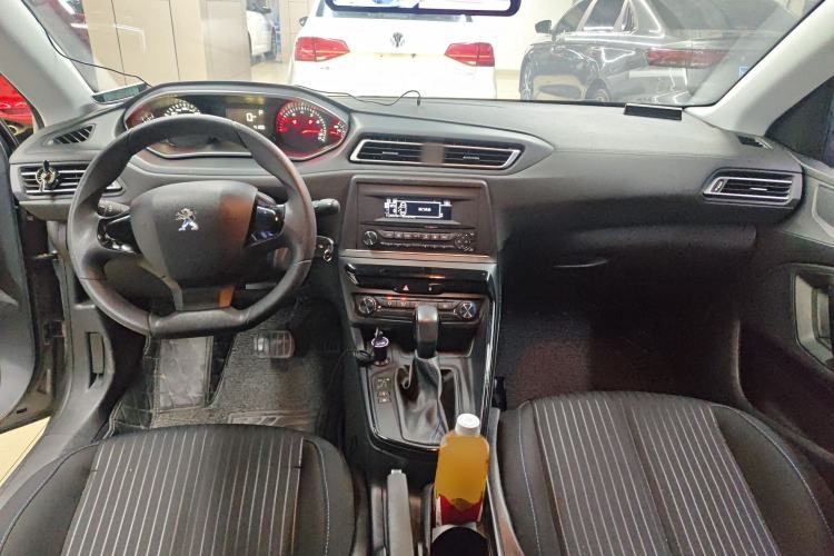 Used Peugeot 308 2016 1.6L Automatic Fashion Edition