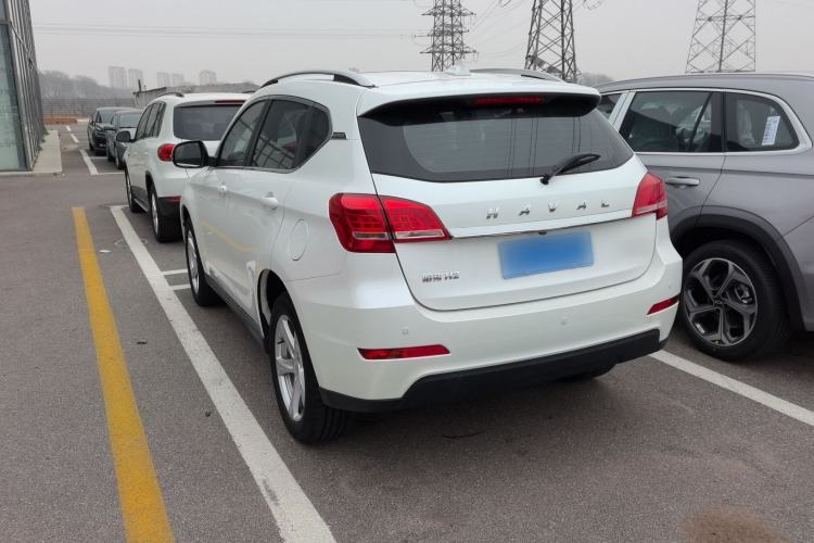 Used Haval H2 2018 1.5T Dual-Clutch Two-Wheel Drive Fashion Model China VI Standard
