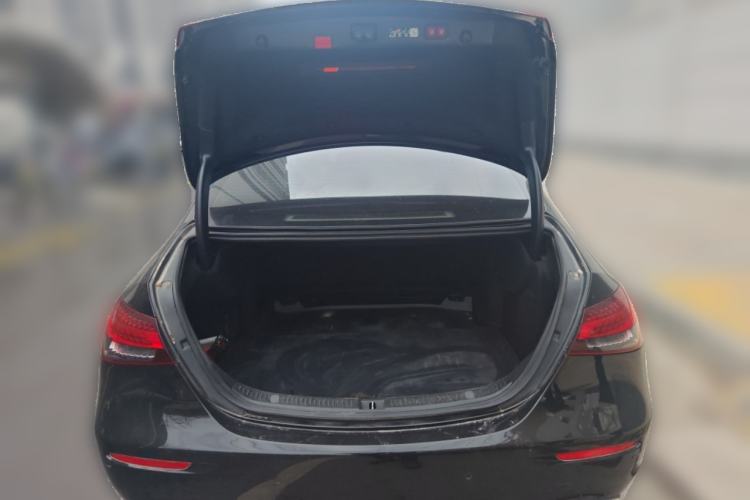 Used Mercedes-Benz E-Class 2023 Updated E 300 L Fashion Edition