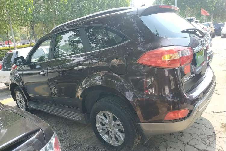 Used JMC Yusheng S350 2016 2.0T Automatic Two-Wheel Drive Gasoline Luxury Version with Sunroof 5 Seats
