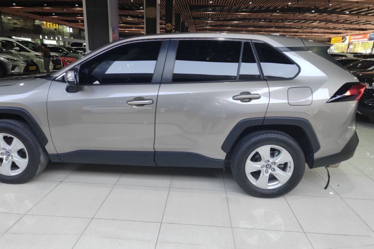 Used Toyota RAV4 2022 2.0L CVT Two-Wheel Drive Urban Edition
