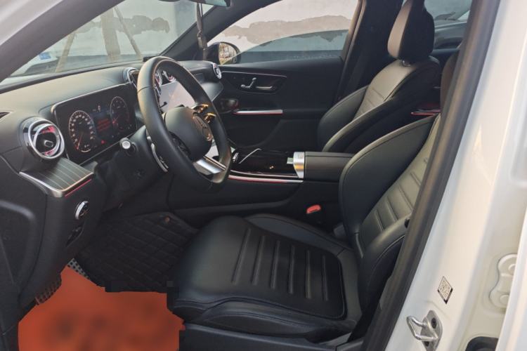 Used Mercedes-Benz GLC Coupe 2024 GLC 300 4MATIC Coupe SUV Left Front Seat