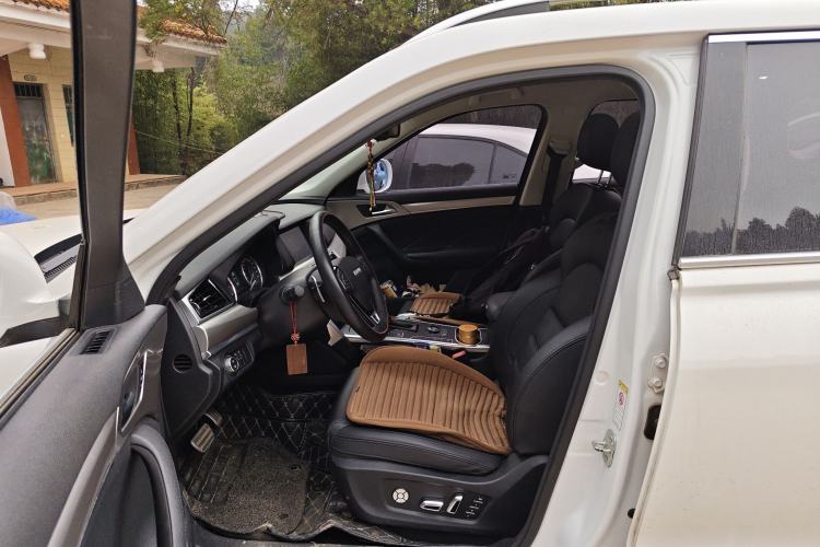 Used Haval H7 2017 Red-Label H7 2.0T Automatic Prestige Model
