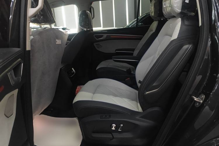 Used Volkswagen Talagon 2026 Model 450TSI Four-Wheel Drive Flagship 6-Seater Left Rear Seat