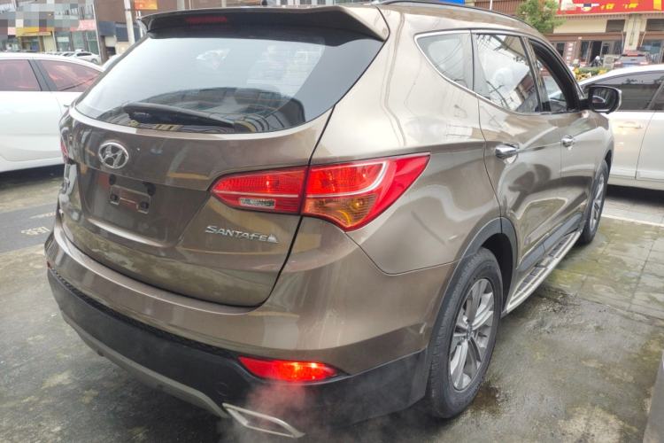 Used Hyundai Santa Fe 2013 2.4L Automatic Two-Wheel Drive Smart Version