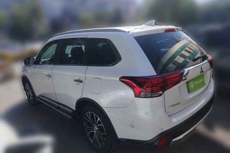 Used Mitsubishi Outlander 2018 2.4L 4x4 Elite Edition 5 Seats
