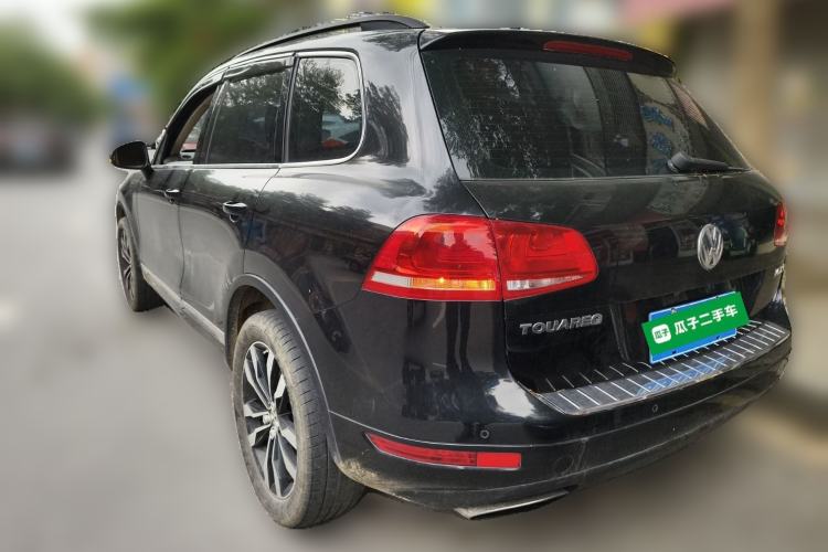 Used Volkswagen Touareg 2011 3.0 TSI Comfort Version Rear Left 45 Deg