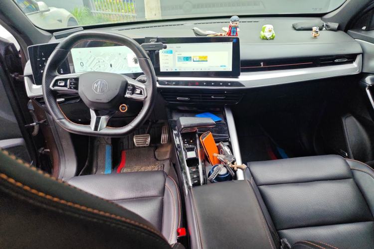 Used MG ONE 2022 α-Smart Sports Series 1.5T Advanced Edition Center Console