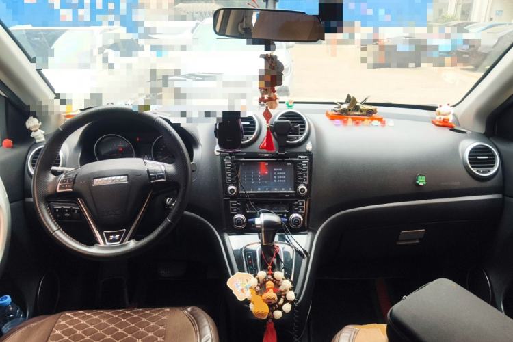 Used Haval H6 2016 Upgraded Model 1.5T Automatic Two-Wheel Drive Elite Version Center Console