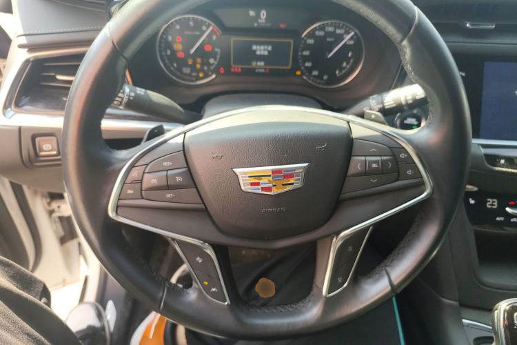 Used Cadillac XT5 2023 2.0T Two-Wheel-Drive Fashion Edition Steering Wheel