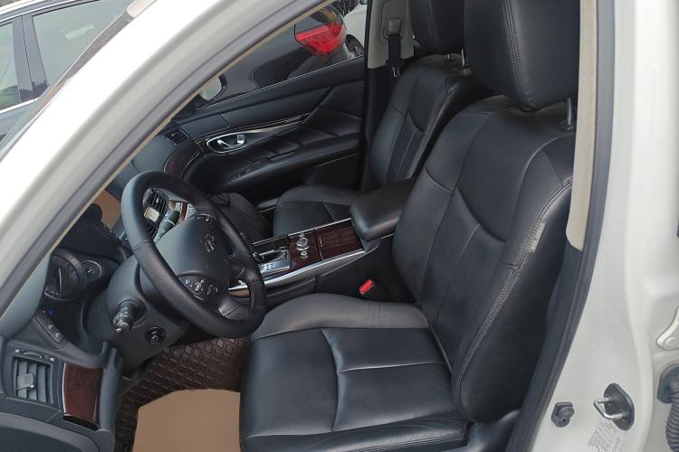 Used Infiniti Q70 2015 Q70L 2.5L Enjoyment Edition
